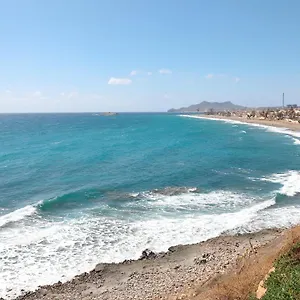 https://apartamento-completo-clara-campoamor-carboneras.es-andalucia.com
